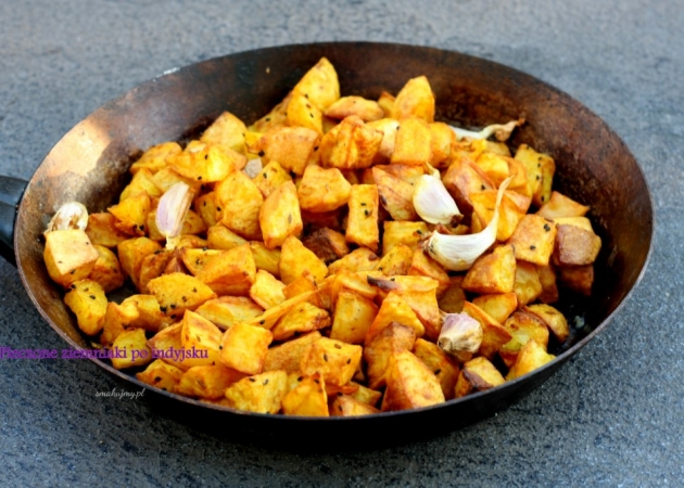 Pieczone ziemniaki po indyjsku