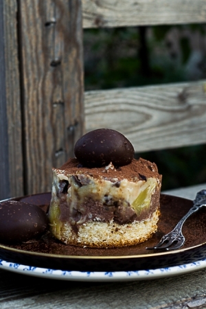 Ciasto Ambasador ze śliwką w czekoladzie