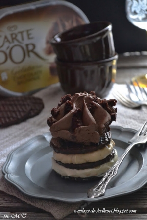 Deser chałwowo - orzechowy z dodatkiem lodów Carte d'Or Chocolate Brownie
