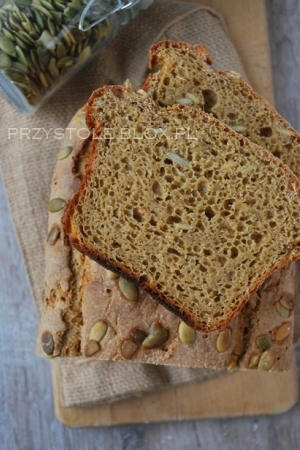 Chleb pszenno-żytni z dynią