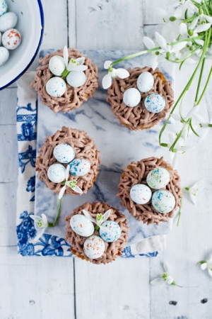 Waniliowo-czekoladowe cupcakes- ptasie gniazdka