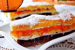 Orzeźwiające ciasto jagodowo- morelowe
