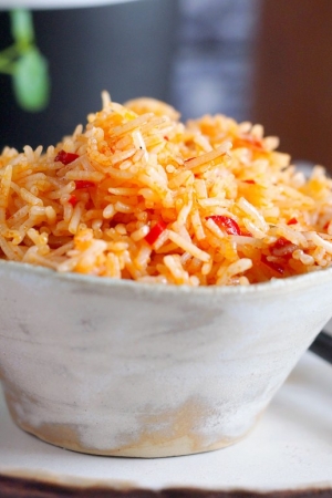 Pikantny ryż z papryczkami chilli / Spicy rice with chilli