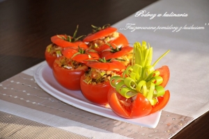 ,,Faszerowane pomidory z kuskusem’’