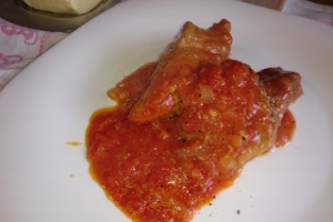 kotlety z wieprzowej łopatki w maślano pomidorowym sosie
