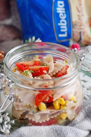 Sałatka makaronowa z tuńczykiem / Tuna pasta salad